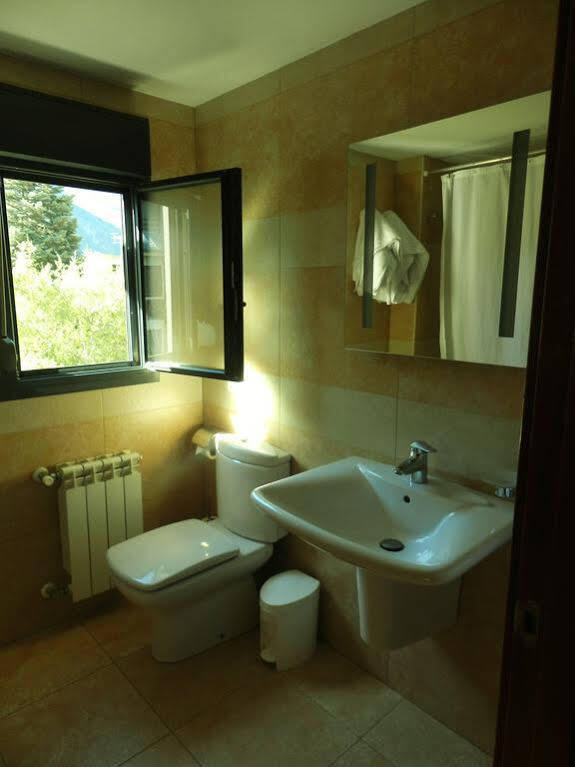 Aparthotel Iceberg Sant Julià de Lòria Eksteriør bilde